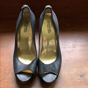 MICHAEL Michael Kors 7.5 peep toe pumps